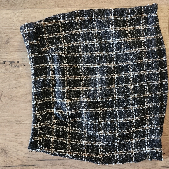 Black Tweed Mini Skirt - Picture 2 of 4